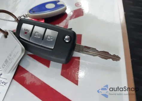 2017 Nissan Rogue S z USA, uszkodzony, nr VIN KNMAT2MT4HP526985